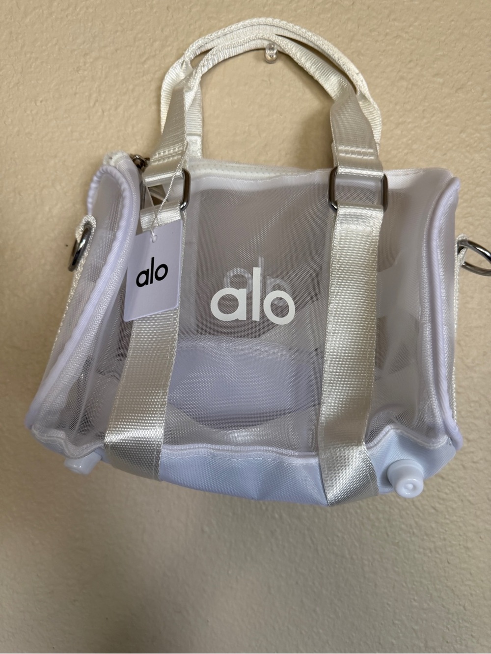 ALO Yoga Clear Mini Duffle Bag - White Trim crossbody strap new - Picture 2 of 6